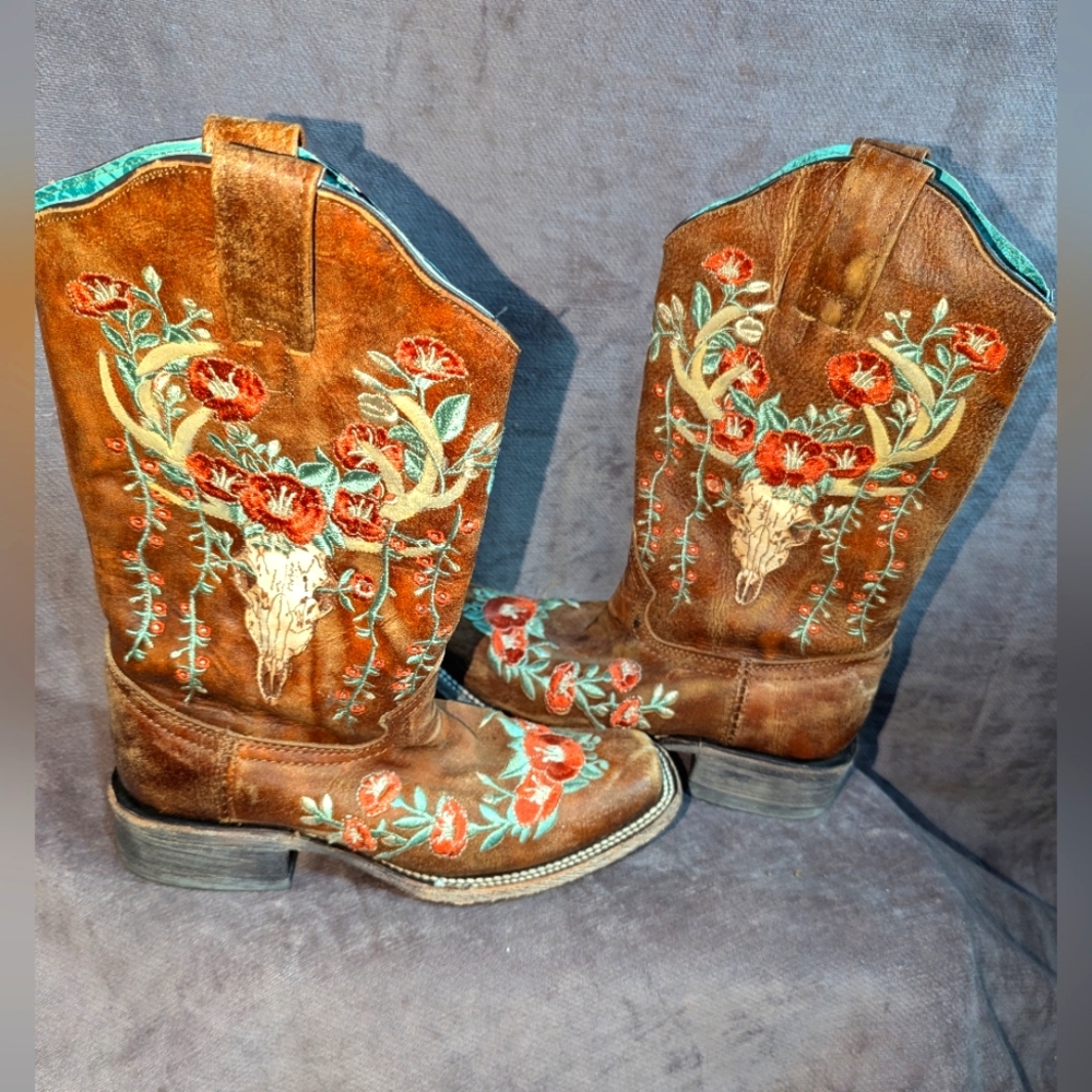 Corral Deer Skull Cowgirl Boots